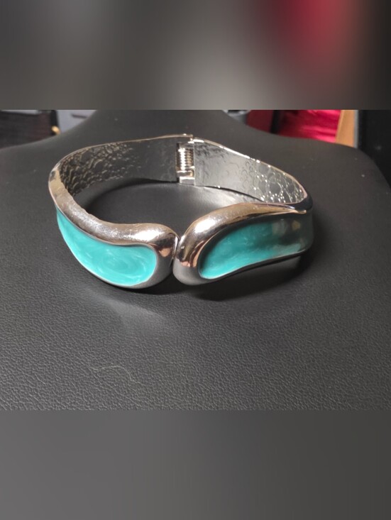 Source Unknown Jewelry - Silver-Tone Bracelet with Turquoise Inlay